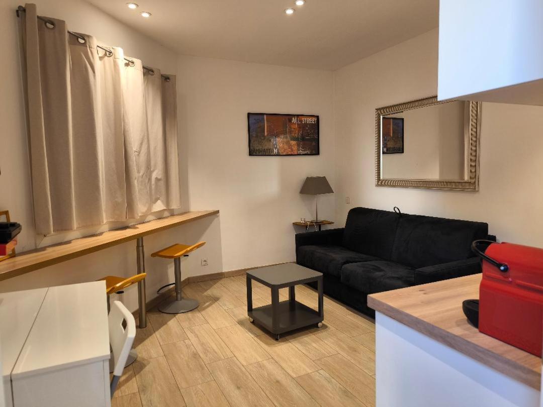 Cosy 2P A 5 Minutes A Pied De La Mer Et Du Centre Menton Exterior photo